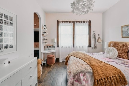 Property for sale — bedroom interior